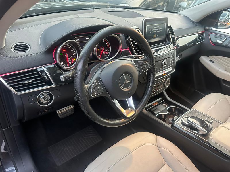 Thumbnail 5 of 2017 Mercedes-Benz GLE-Class